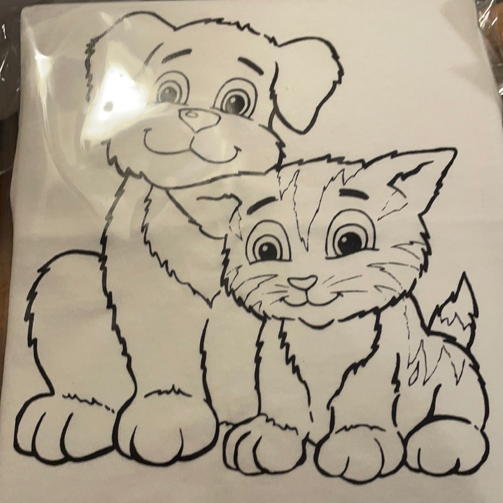 Color your own tshirt: cat and dog